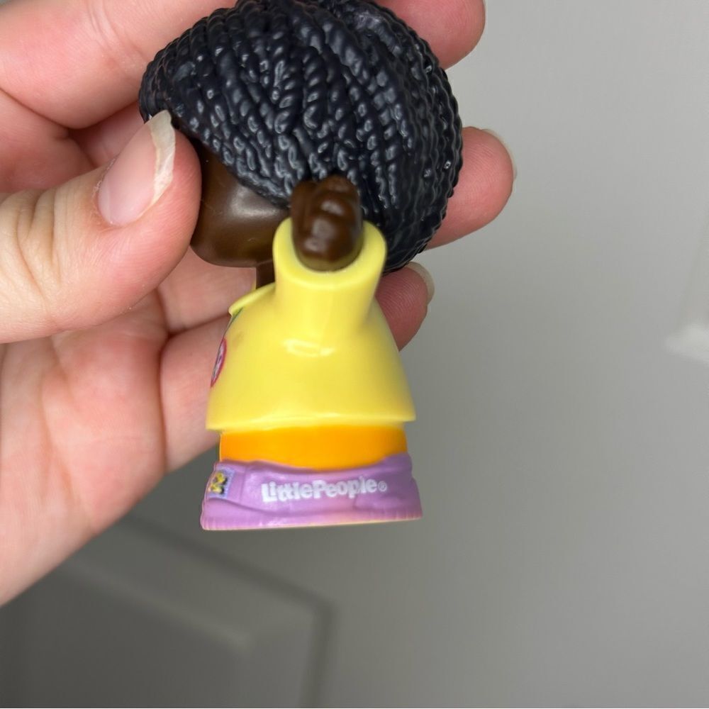 Fisher Price Little People Hiker Girl Water Bottle Print Replacement Character - Picture 5 of 6